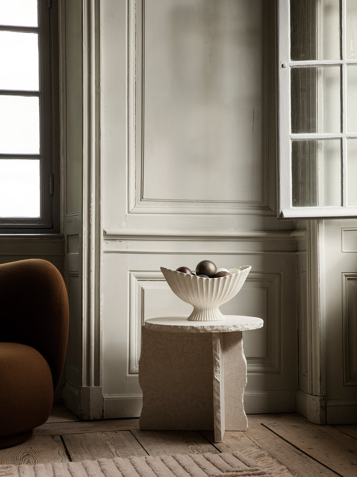 Fountain Centrepiece - Off-white