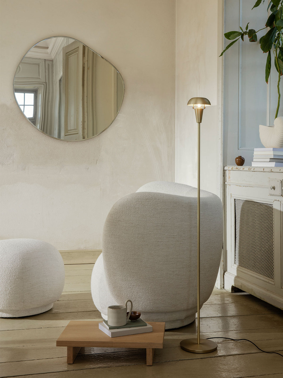 Tiny Floor Lamp - Brass