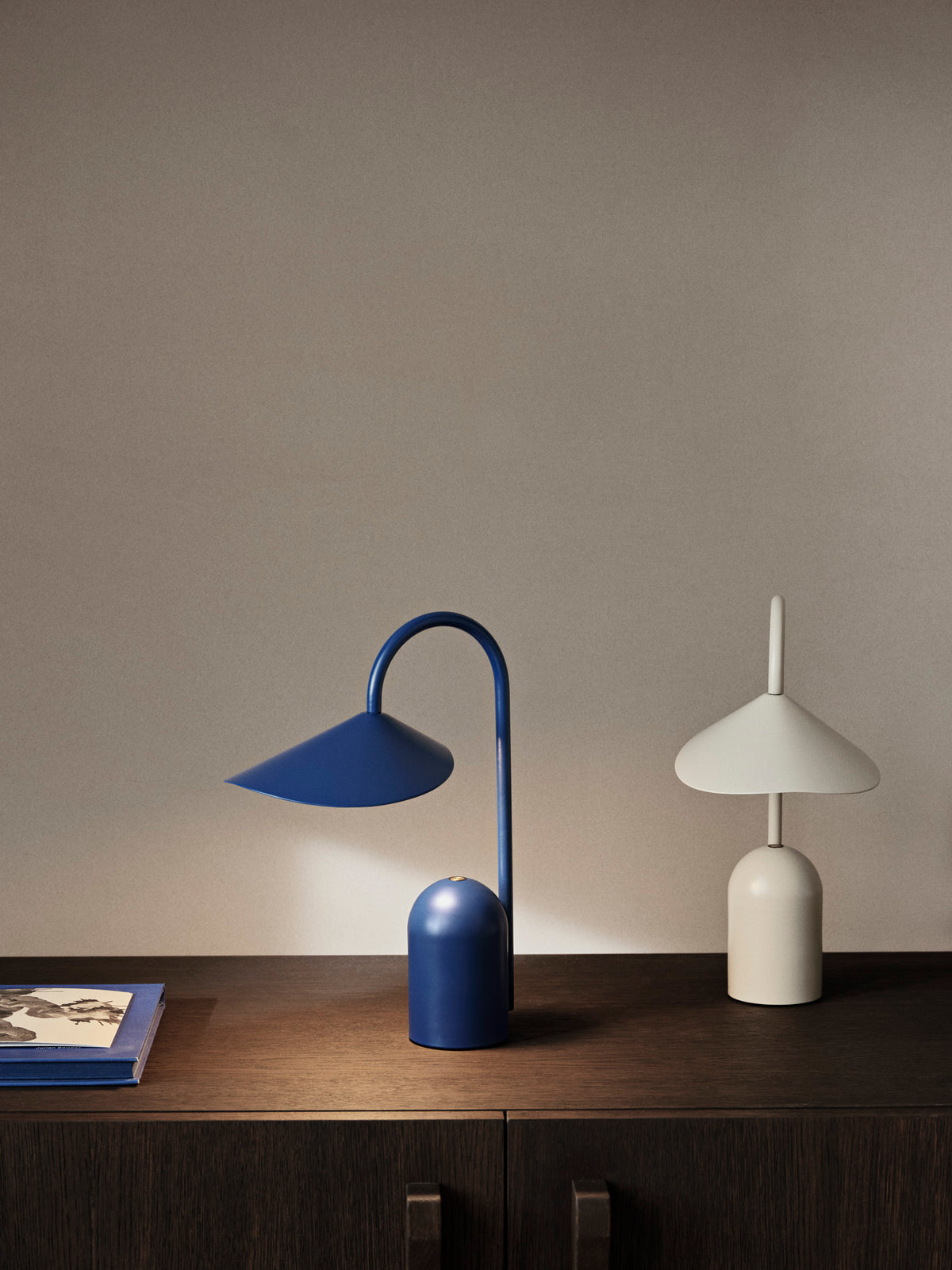 Arum Portable Lamp - Cashmere