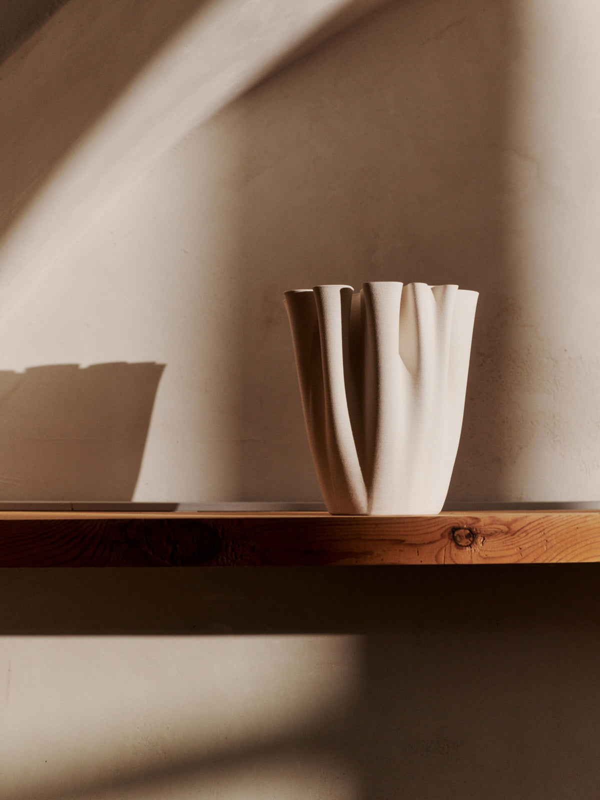 Dedali Vase - H18 - Off-white