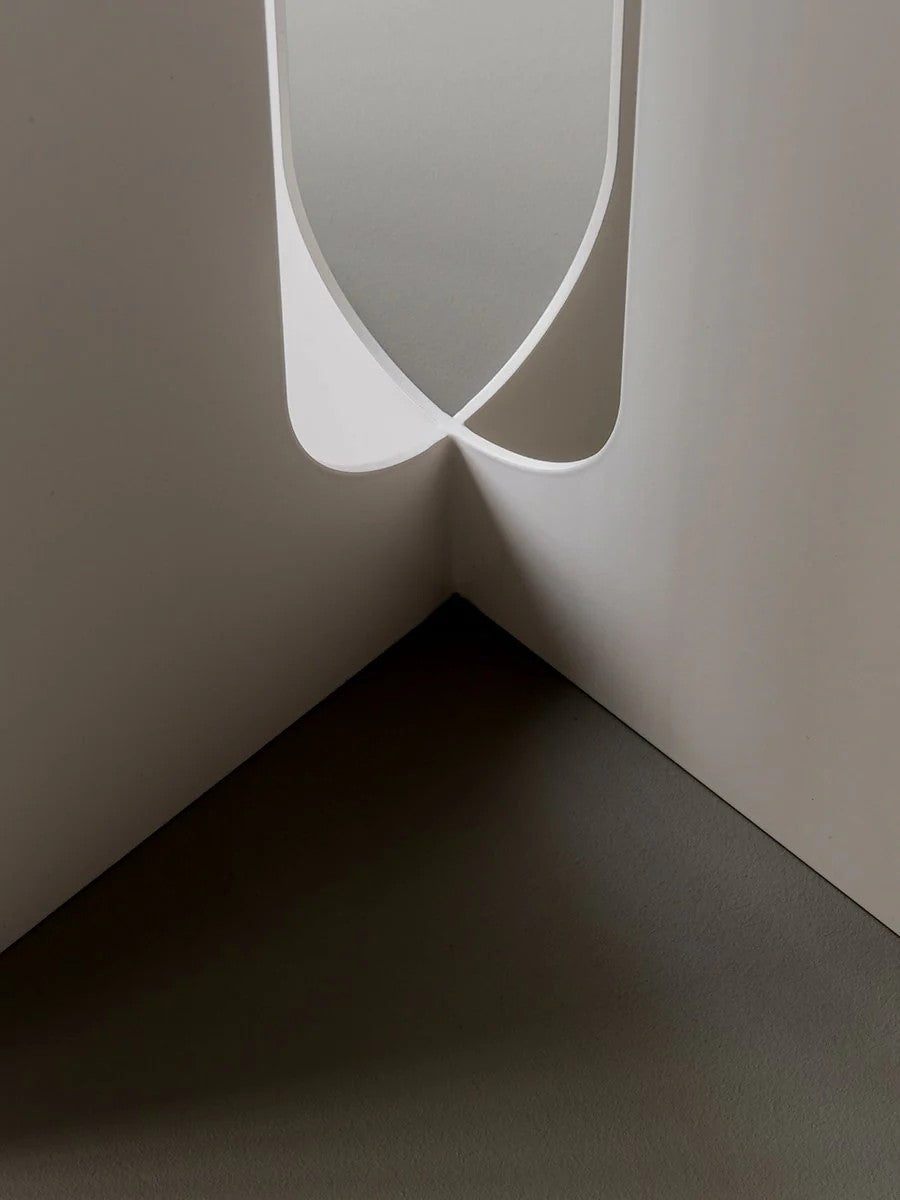 Androgyne Side Table, Ø40, Ivory