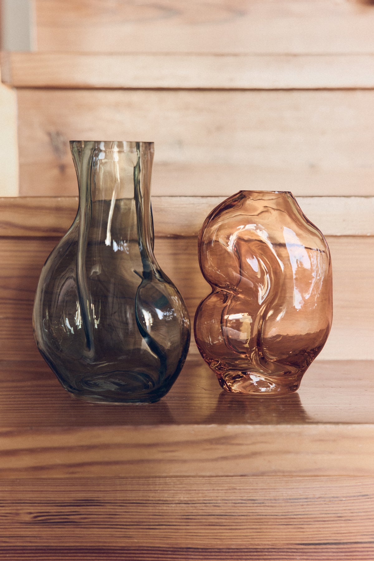 Gleam glass vase, olive