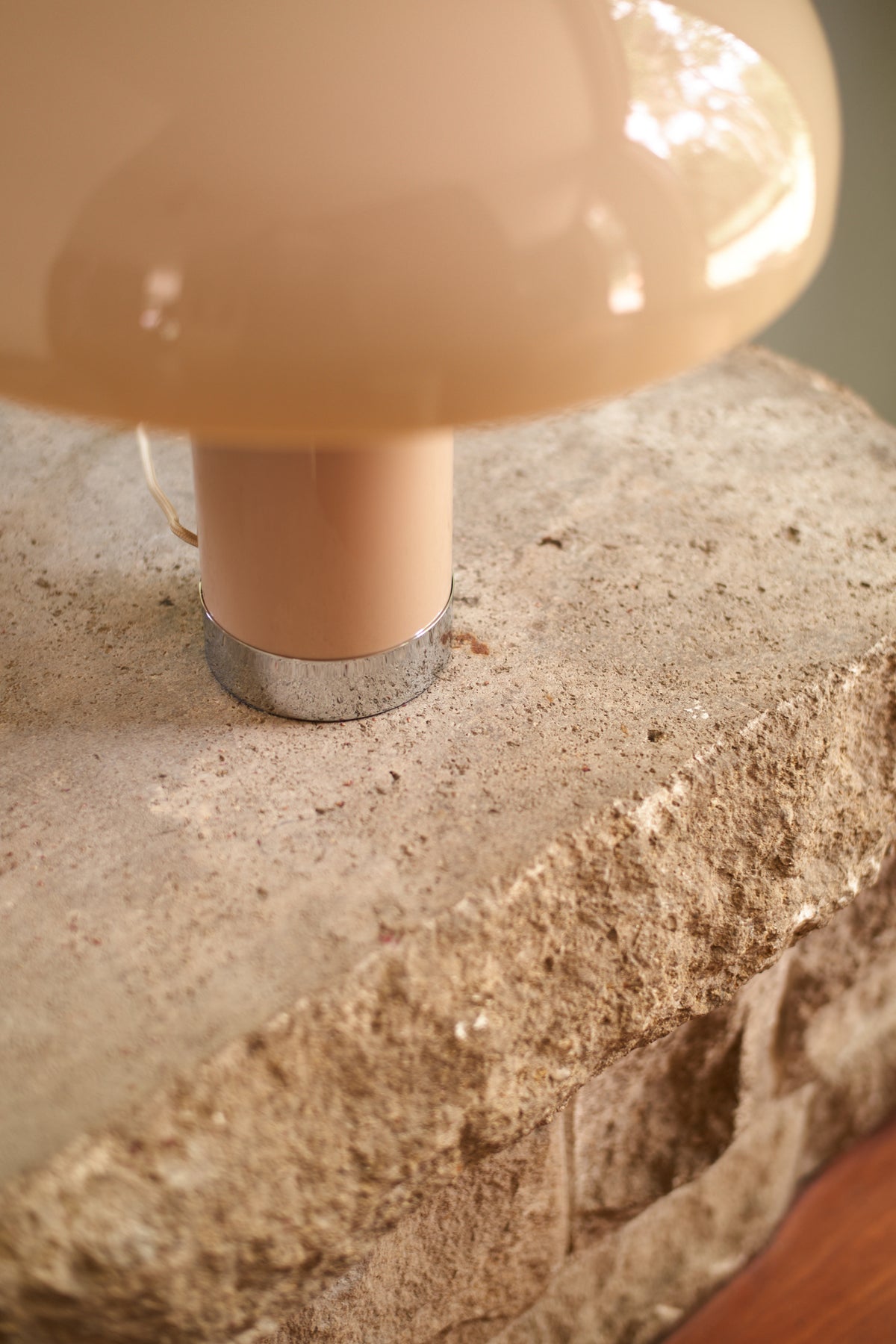Lounge table lamp mocha