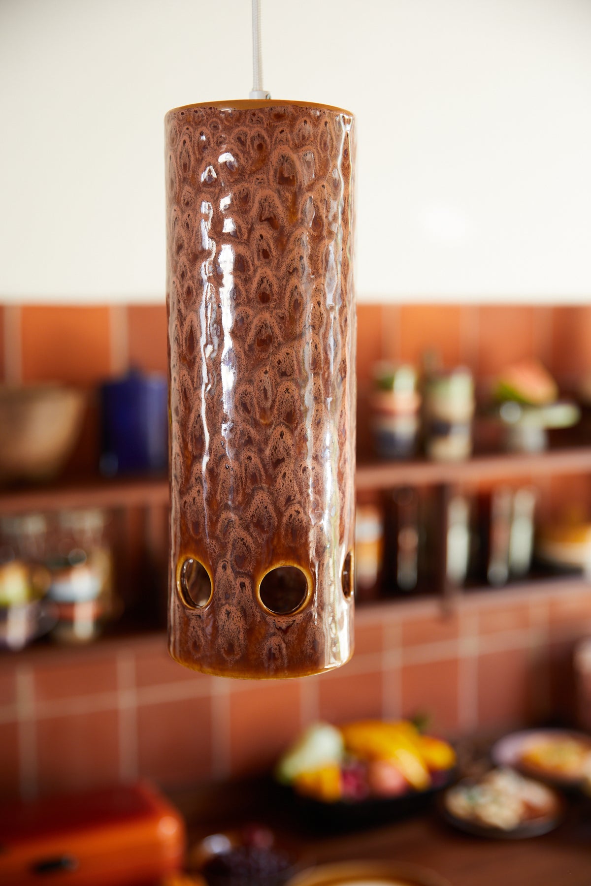 Ceramic pendant lamp Lychee
