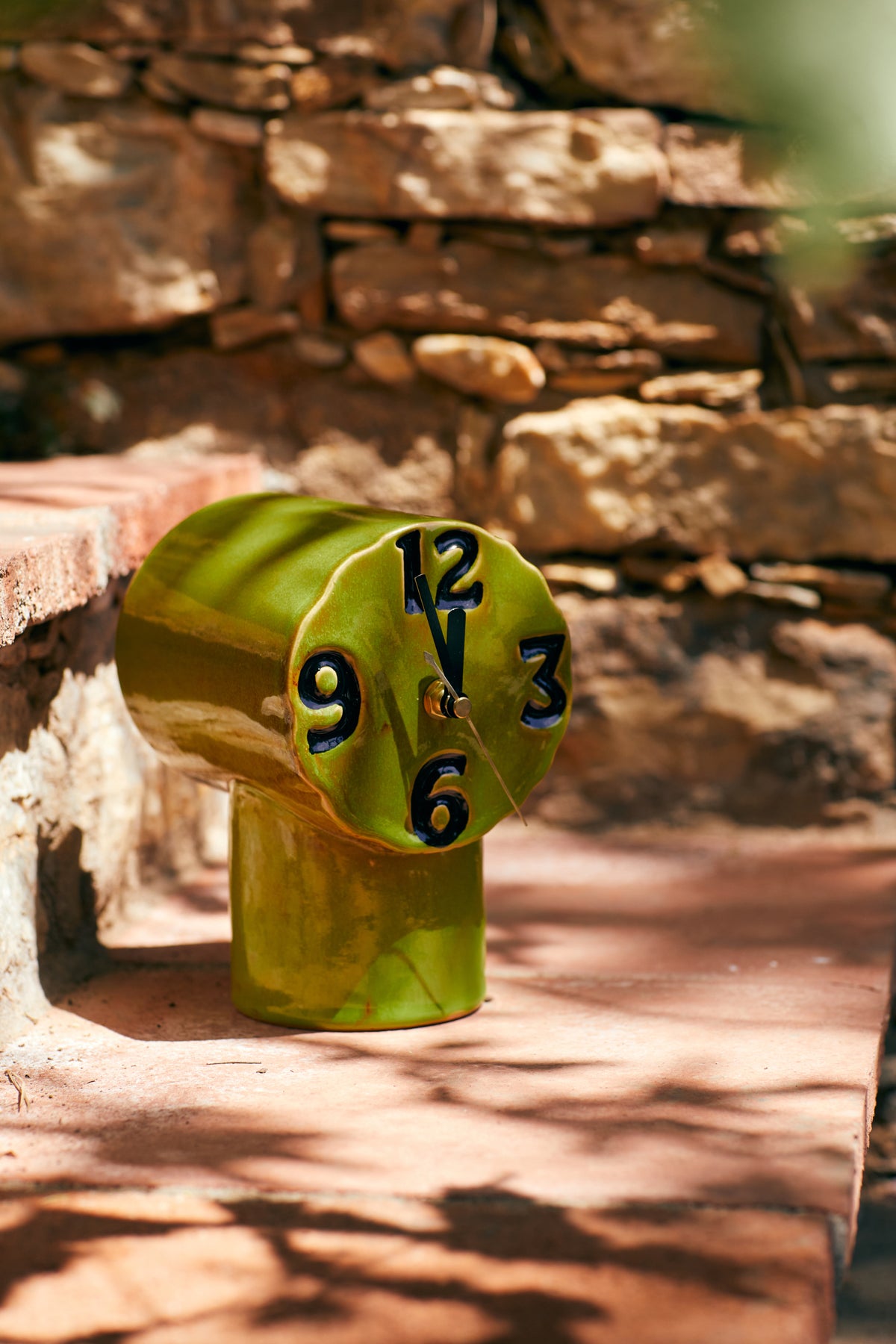 Retro ceramic clock olive