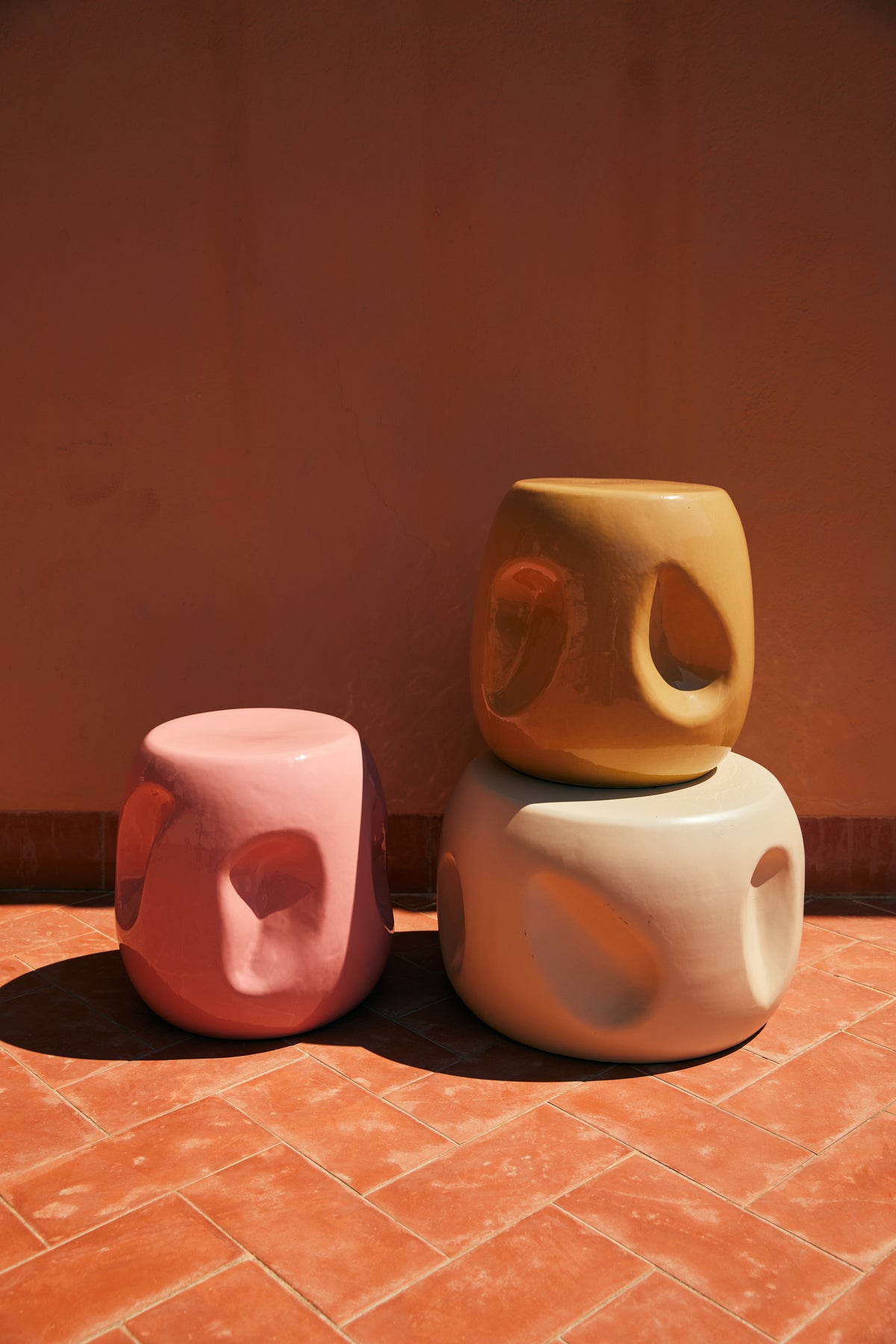 Currents ceramic side table sand