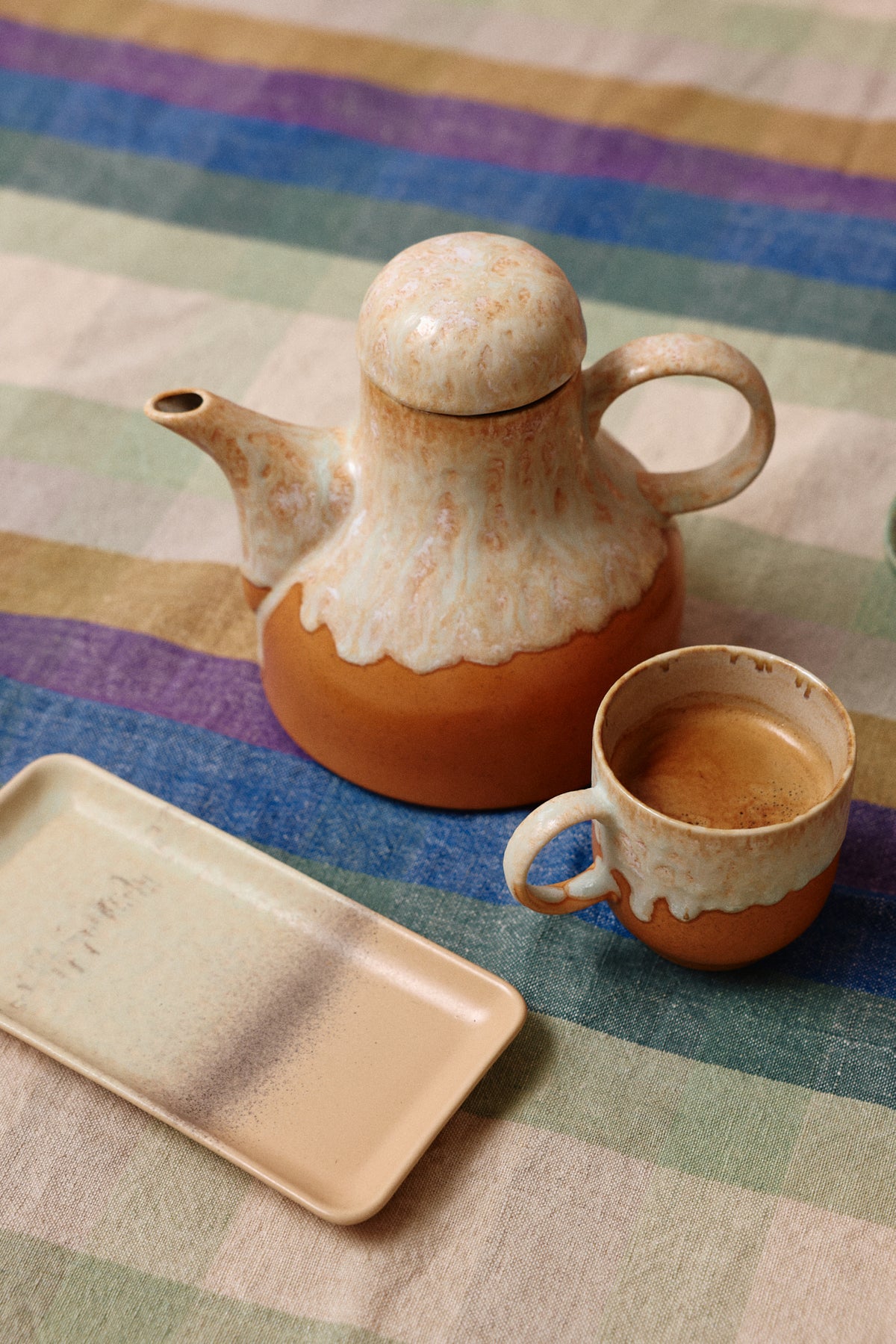 70s ceramics: small tray breeze
