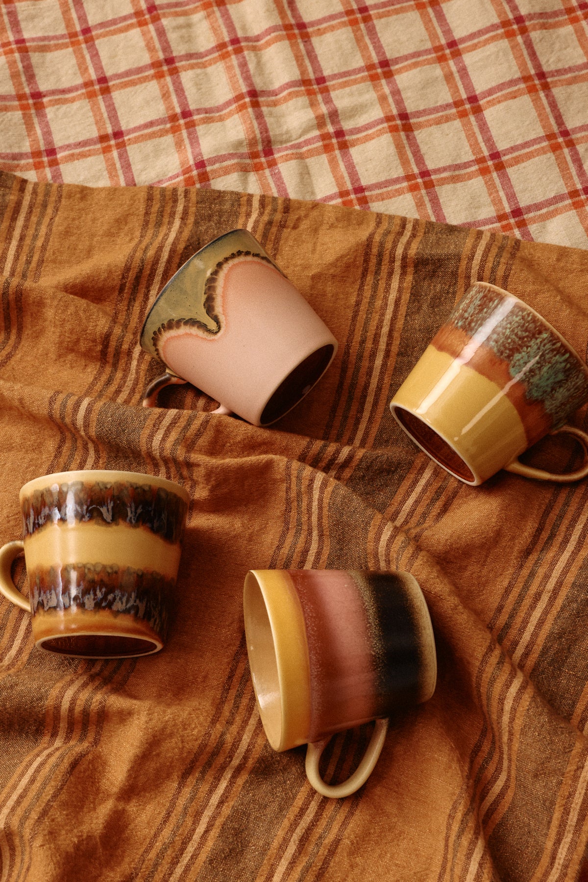 70s ceramics: cappuccino mugs vista (set of 4)