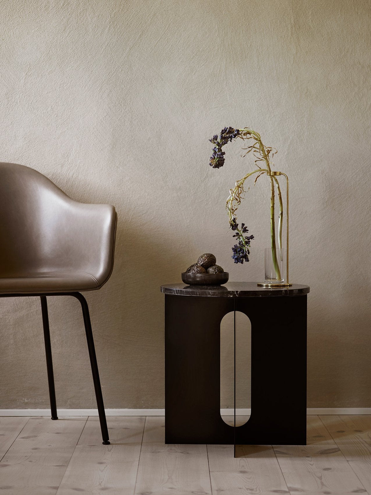 Androgyne Side Table, Ø40, Black