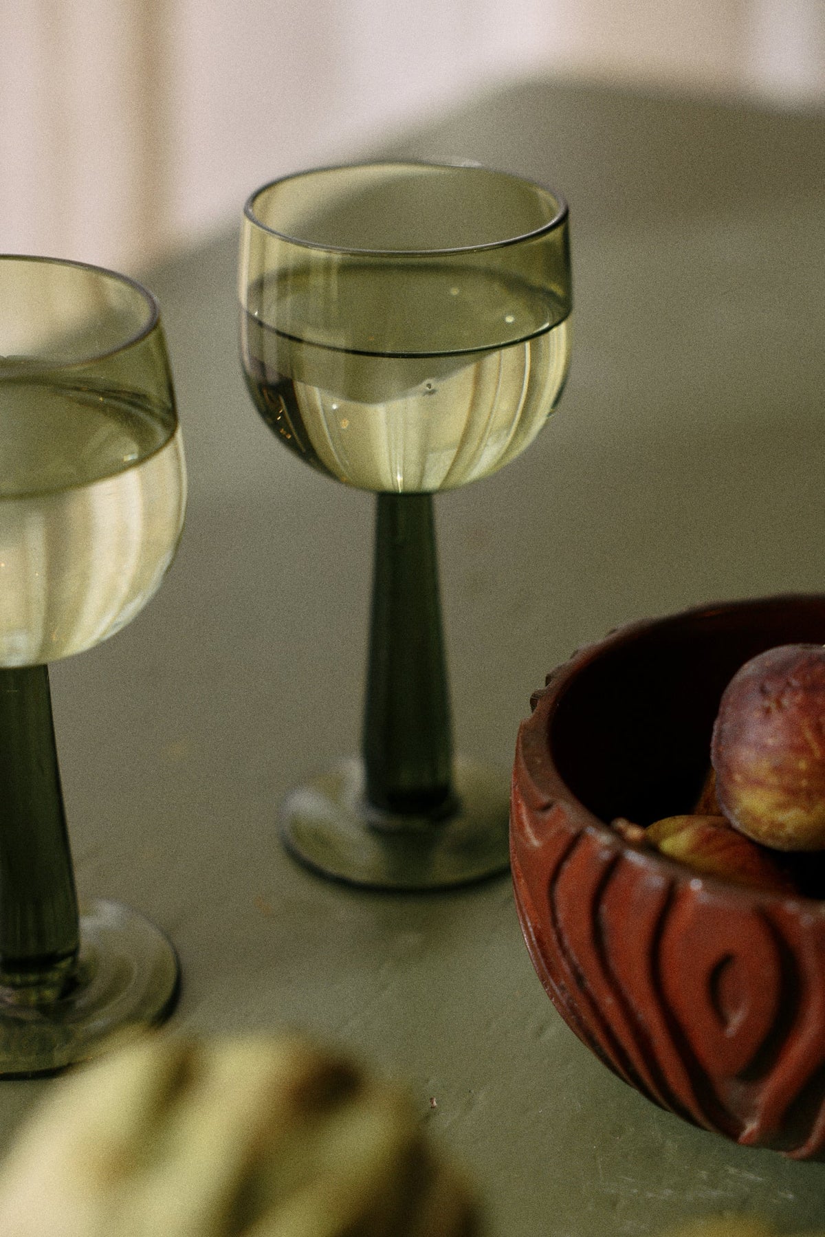 The emeralds: wine glass tall olive green, set of 4