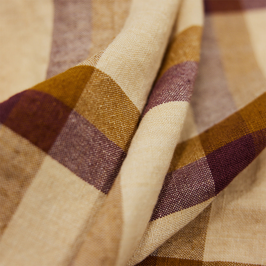 Vida check table cloth chestnut/cream