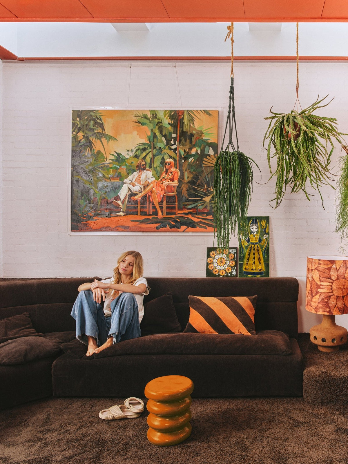 Wall art conversation